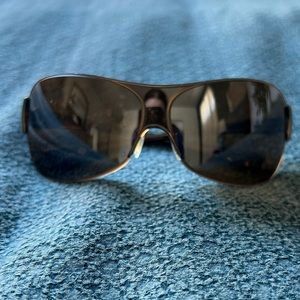 Women’s Oakley sunglasses